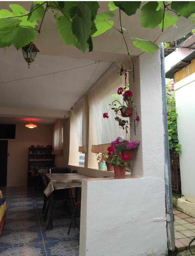 Hôtel Гостевой Дом «Лиза» à Gagra Extérieur photo